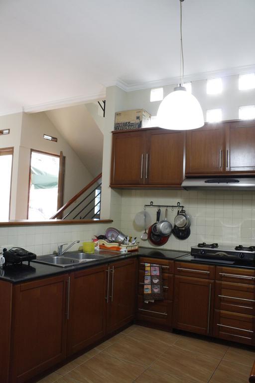 בנדונג The Attic Bed & Breakfast מראה חיצוני תמונה