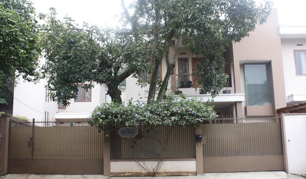 בנדונג The Attic Bed & Breakfast מראה חיצוני תמונה